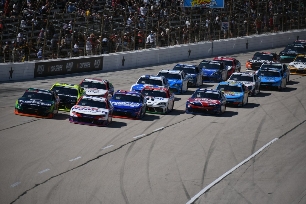 2026 Andy's Frozen Custard 340 Recap: Larson Holds Off Hard-Charging Allgaier